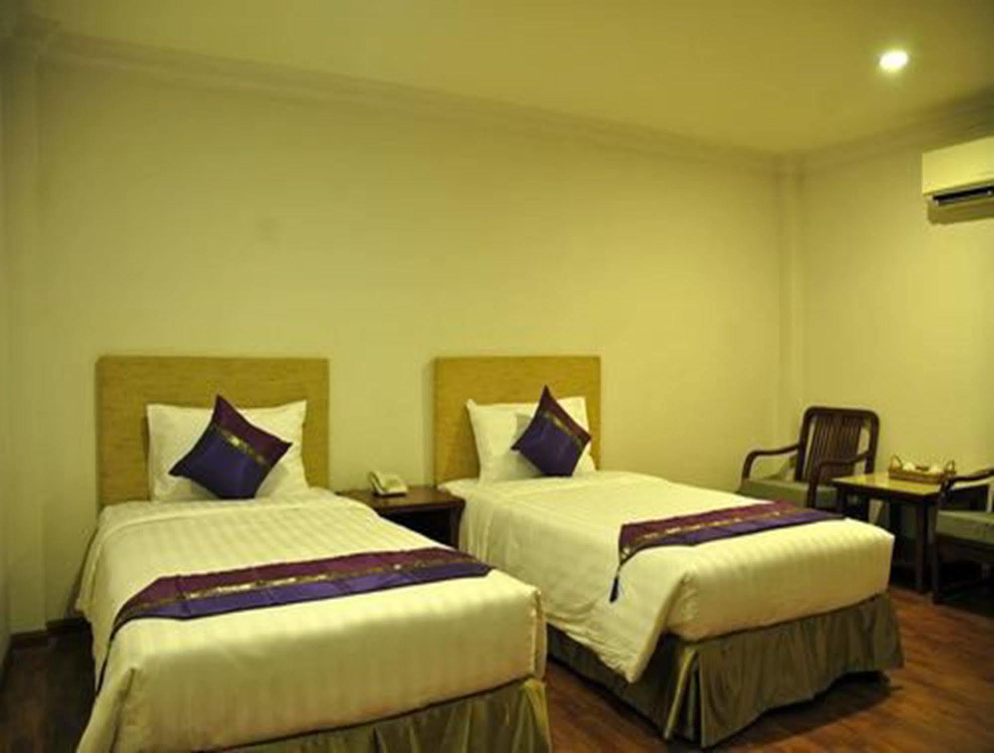 Hotel K Yangon Exterior foto