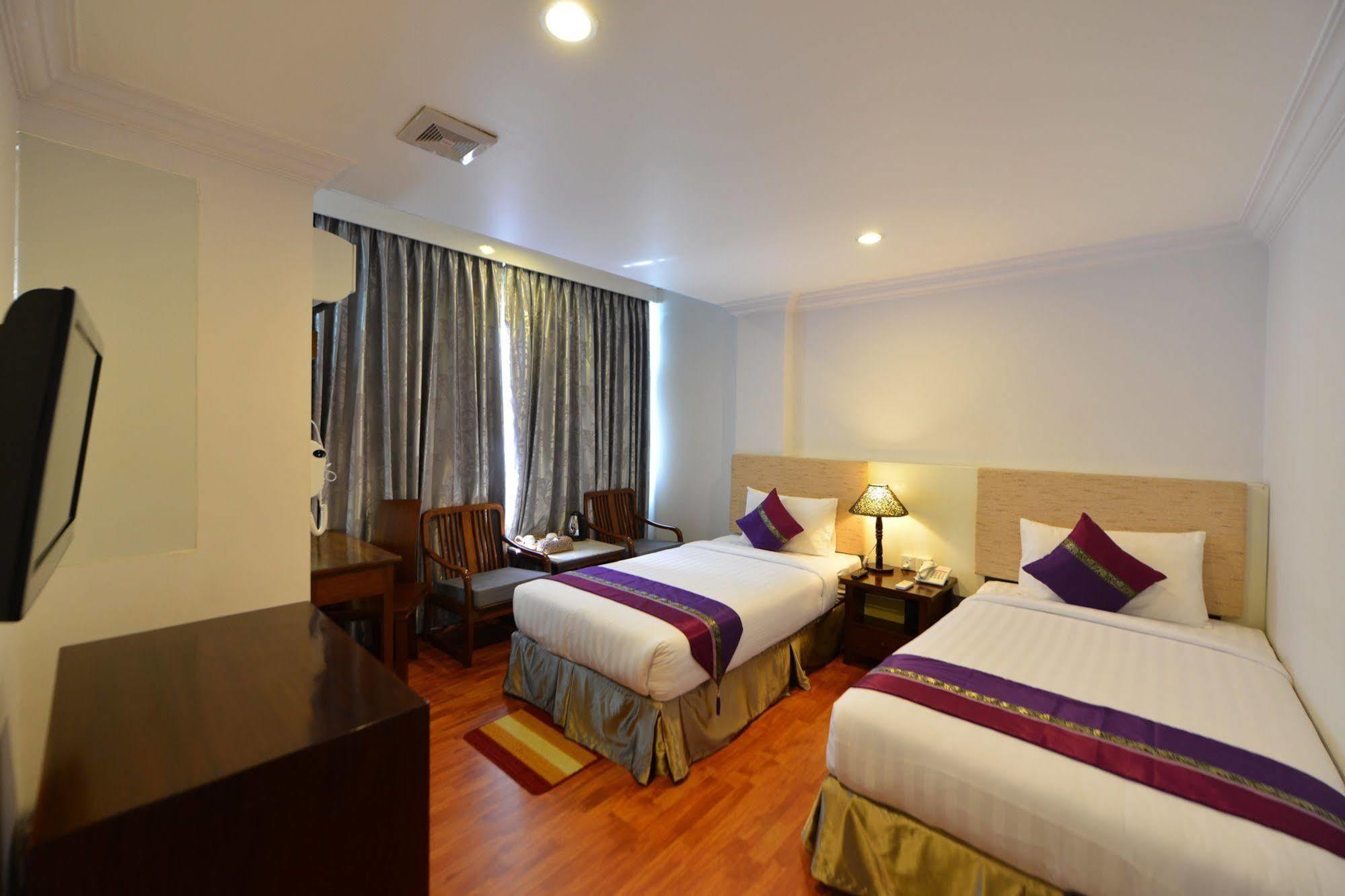 Hotel K Yangon Exterior foto